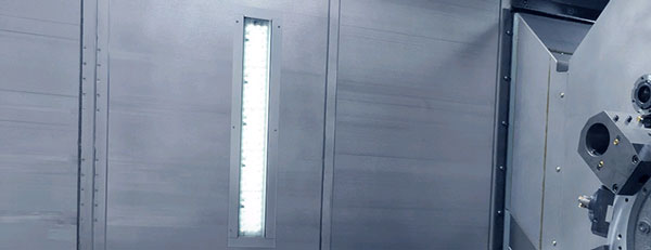 AXIMA: Mimořádně ploché LED svítidlo 
