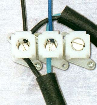 Detail připojení kabelu